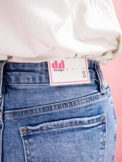 Diva Denim High Rise High Low Fray Hem Short | XS - 3X -Discount Divas Shop 01a0775e28e0e961d3a01e5174536c3b