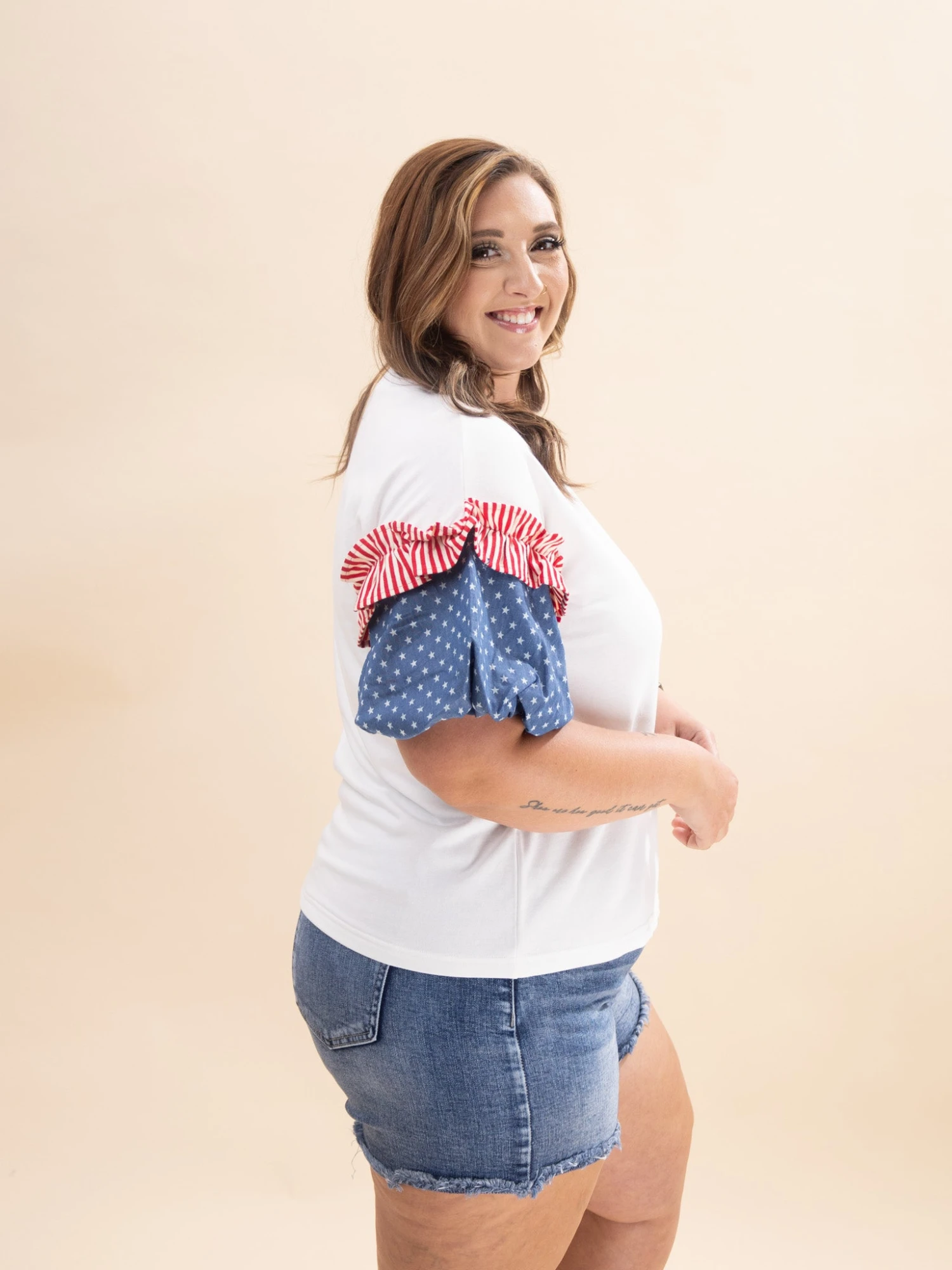 Ruffle Accent Contrast Puff Sleeve Top | S-L Americana 2 Ruffle Accent Contrast Puff Sleeve Top | S-L Americana - Image 2