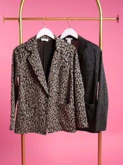 Collared Long Sleeve Blazer W/ Front Button | S - 3XL