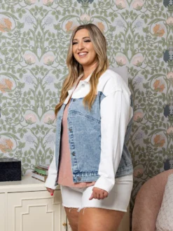 Colorblock Denim Jacket | S - L -Discount Divas Shop 0a41216e2e6a3d99c7e253af013907de scaled