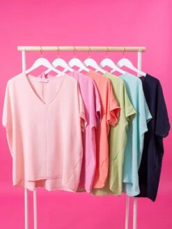 DD Design Amazing Airflow V-Neck Top | S - 3XL -Discount Divas Shop 0a8802f60bd9ebdb0ba12bbd1c2efc0e