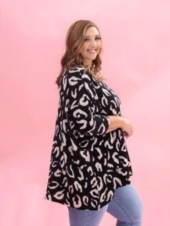 Raised Rib Black Leopard Easy Fit 3/4 Sleeve Top By DD Design | Reg-Plus -Discount Divas Shop 0c559d08880bec9240b89b53df1f97fc