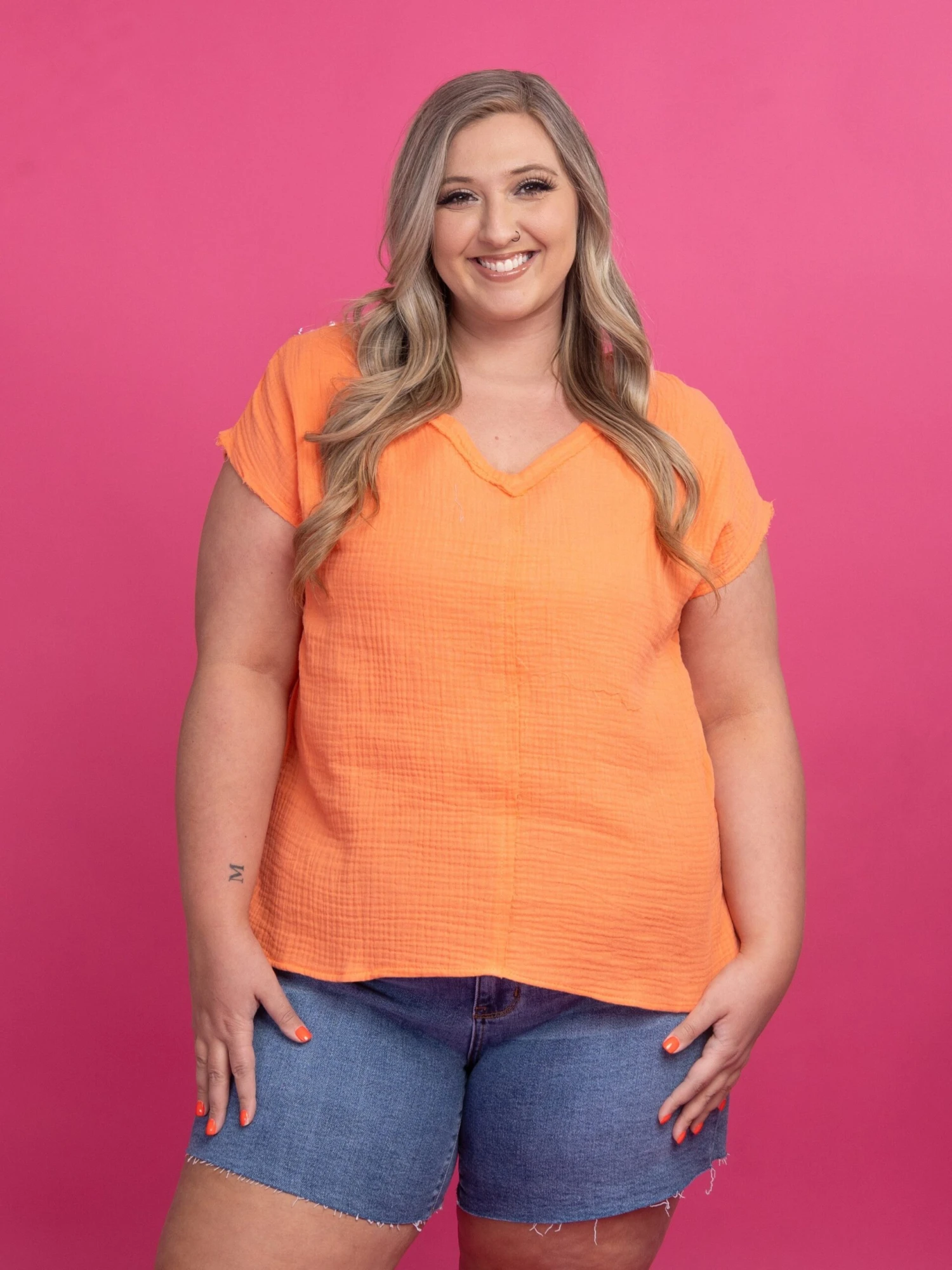 V-Neck Short Sleeve Gauze Top | S - 3XL 7 V-Neck Short Sleeve Gauze Top | S - 3XL - Image 7