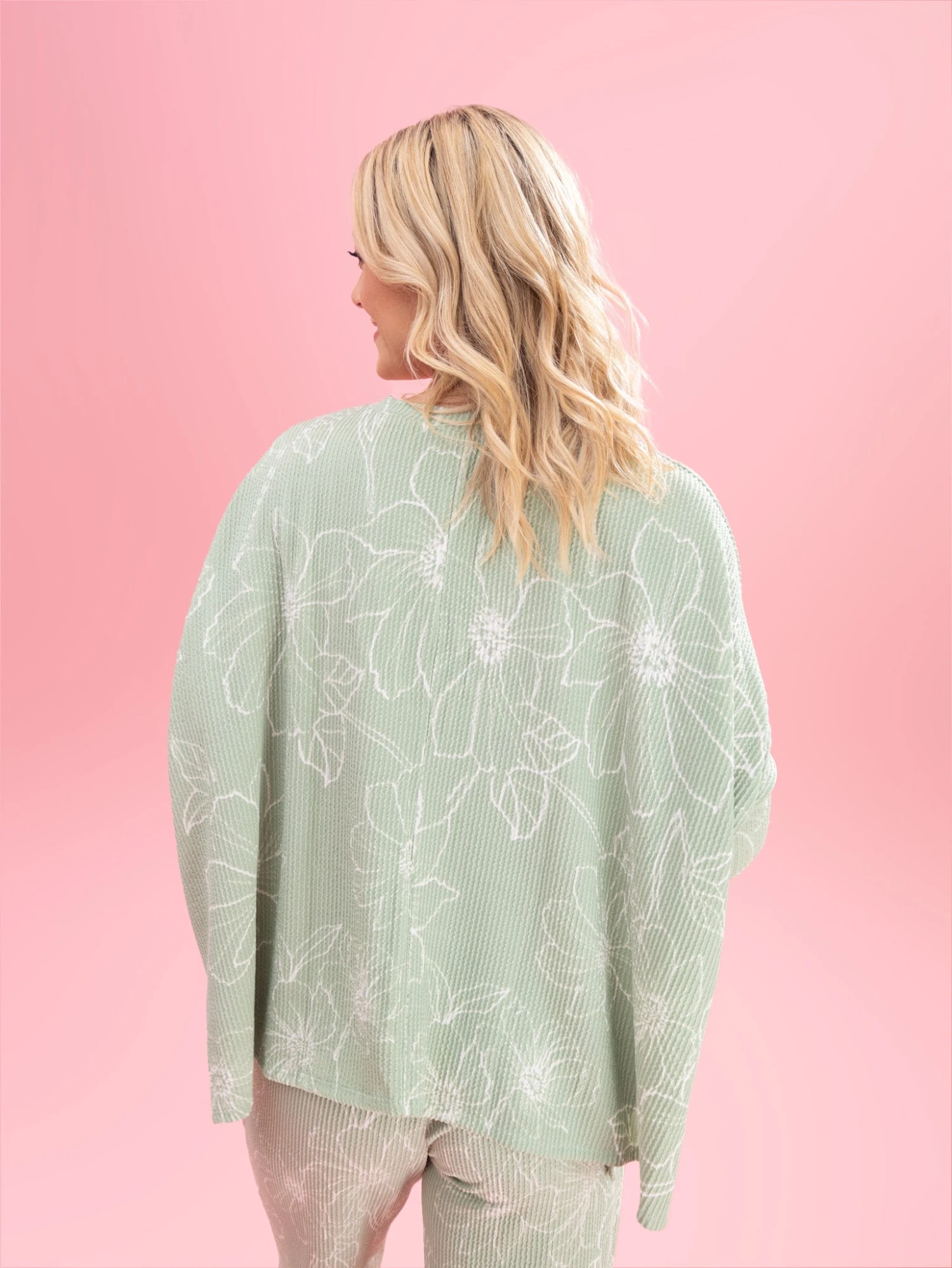 Floral Raised Rib Easy Fit 3/4 Sleeve Top By DD Design | Reg-Plus Pair W/ Sku62311 5 Floral Raised Rib Easy Fit 3/4 Sleeve Top By DD Design | Reg-Plus Pair W/ Sku62311 - Image 5