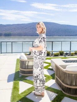 Abstract Border Print V Neck Top | S-L Pair W/ Sku59723 -Discount Divas Shop 11a7495b9fbb40fbf7130dac4b90b8f7