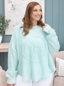 Peace Patch Mineral Washed Top | S-L -Discount Divas Shop 11f1d098f99ad43326f9c753b43e419b