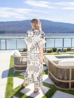 Abstract Border Print V Neck Top | S-L Pair W/ Sku59723 -Discount Divas Shop 159c78f0d74b5e5b801decad5c5ce38d