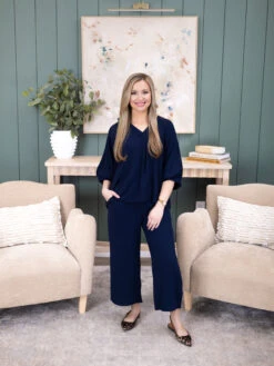 Airflow V-Neck Top W/ Bubble Sleeves By DD Design | S-3XL Pair W/ Sku57784 -Discount Divas Shop 1736525661629 78ceb121 504e 4ce7 92c7 171e1cc62045 c7dbb145 ce43 46e4 84ac ff29e410ddb5 divas 57783 07