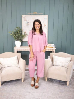 Airflow V-Neck Top W/ Bubble Sleeves By DD Design | S-3XL Pair W/ Sku57784 -Discount Divas Shop 1736525662532 7ee8f98b 53c2 40e1 93f1 03239dc94027 c7dbb145 ce43 46e4 84ac ff29e410ddb5 divas 57783 10