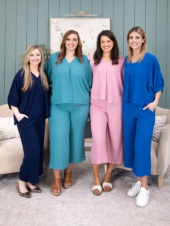 Airflow V-Neck Top W/ Bubble Sleeves By DD Design | S-3XL Pair W/ Sku57784 -Discount Divas Shop 1736525676526 dd233723 9f6a 416a 8823 ea29d907f7ff c7dbb145 ce43 46e4 84ac ff29e410ddb5 divas 57783 13