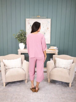 Airflow V-Neck Top W/ Bubble Sleeves By DD Design | S-3XL Pair W/ Sku57784 -Discount Divas Shop 1736525677256 b116073d 1666 4f70 9b60 5b2fca49ed5b c7dbb145 ce43 46e4 84ac ff29e410ddb5 divas 57783 12