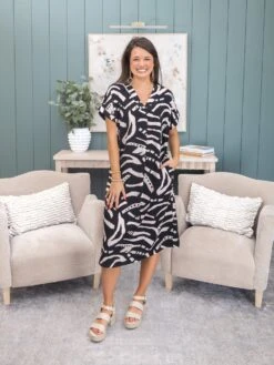 Airflow Printed V-Neck Midi Dress By DD Design | S - 3XL