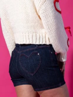 Judy Blue High Waist Heart Shaped Pockets Contrast Thread Shorts | S - 3XL 8 Judy Blue High Waist Heart Shaped Pockets Contrast Thread Shorts | S - 3XL -Discount Divas Shop 1d2ef4a7505609008c6bf8b54daaf718