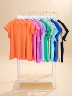 Airflow Collar & Placket Short Sleeve Top W/ Side Slits | S - 3X -Discount Divas Shop 23dd7d3ffbc951a6d4df664819b4c8cb