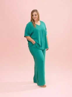 Short Sleeve V Neck Airflow Top W/ Pocket By DD Design | S-3XL Pair W/ Sku63858 -Discount Divas Shop 2809cd4de444cae9a28977af52400378