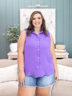 Andree Collared Sleeveless Button Down Top | S-3X -Discount Divas Shop 28fda751c879ba2eff236672d70213b1