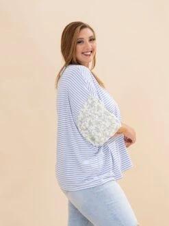 Floral Short Sleeve Striped Knit Pullover Top | S-3XL -Discount Divas Shop 2d52033bcd15ec436c1d172c52ec2e27