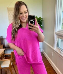 Crinkle Textured V-Neck Drop Shoulder Top | S-3X Set W/ 53466