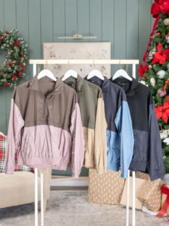 Parachute Half Zip Colorblock Windbreaker | S - XL