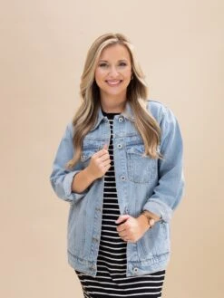 Button Up Denim Jacket With Button Flap Chest Pockets | S-XL -Discount Divas Shop 3f13edcb2ec71a32f344934a49f9133f