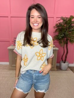 Judy Blue High Waist Vintage Wash Fly Stitch Detail & Destroy Shorts | S-3XL -Discount Divas Shop 41c774e207a48475710b48dc90ff2453