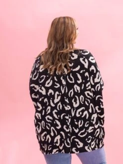 Raised Rib Black Leopard Easy Fit 3/4 Sleeve Top By DD Design | Reg-Plus -Discount Divas Shop 4a93f3b6d1f23a3cf9585414ca760193