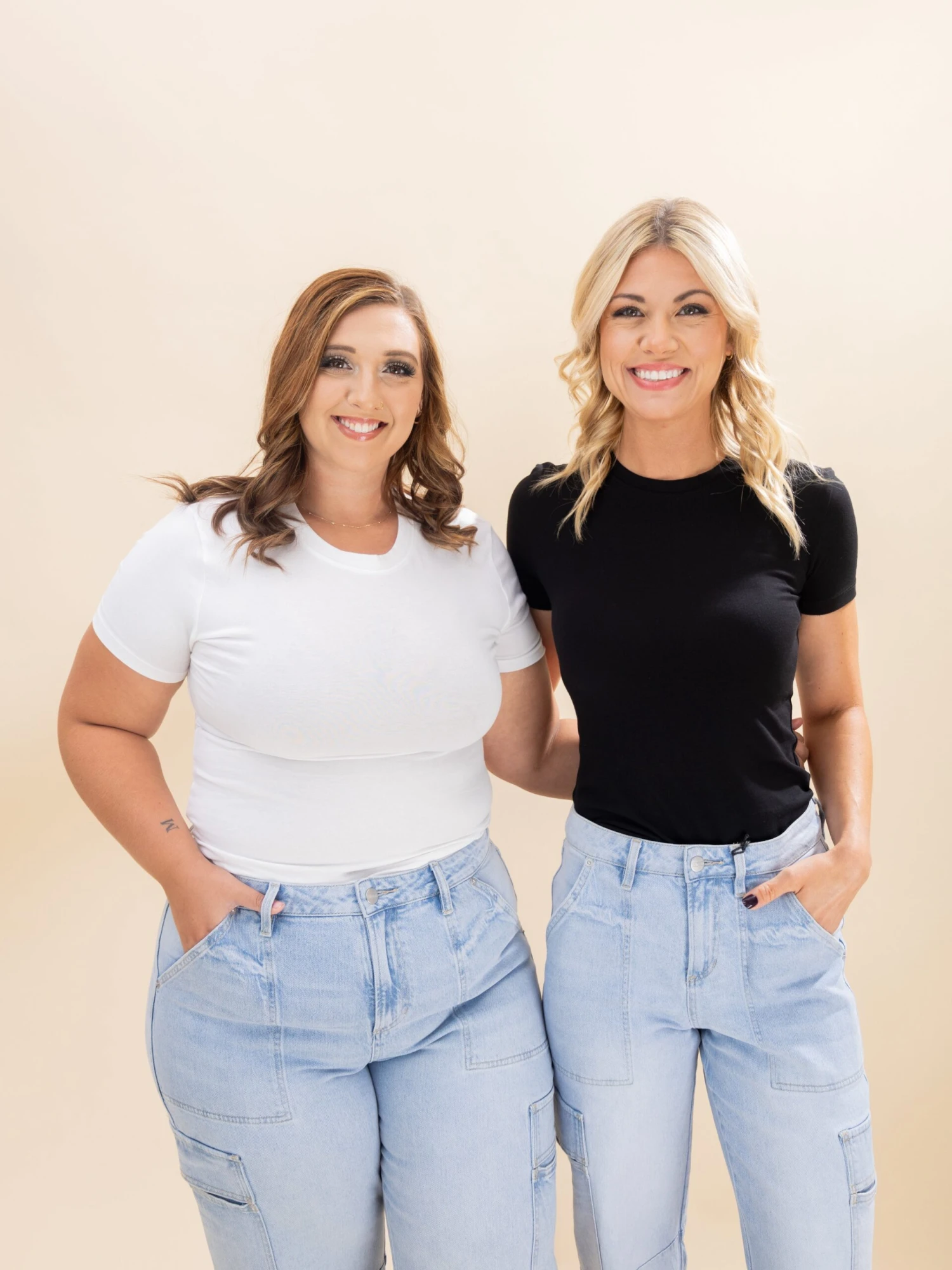 Zenana Basic Crew Neck Short Sleeve Tee | S-L*Final Sale* 2 Zenana Basic Crew Neck Short Sleeve Tee | S-L*Final Sale* - Image 2