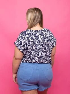 Judy Blue Mid-Rise Frayed Hem Dyed Shorts | S - 3XL -Discount Divas Shop 56bb91f432a1e1cc74fb72e454b79a11