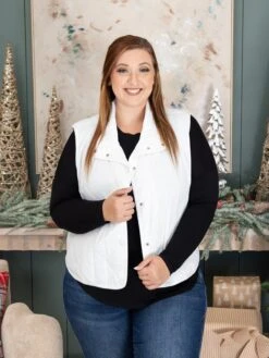 Quilted Button Up Vest W/ Side Pockets | S-L