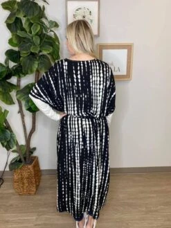 Flow Down Kimono-Live Sale *Final Sale* -Discount Divas Shop 7jAmOdiBa7B9fYhdIJG1FuJ4ekp5GPNU9FbPrRxC