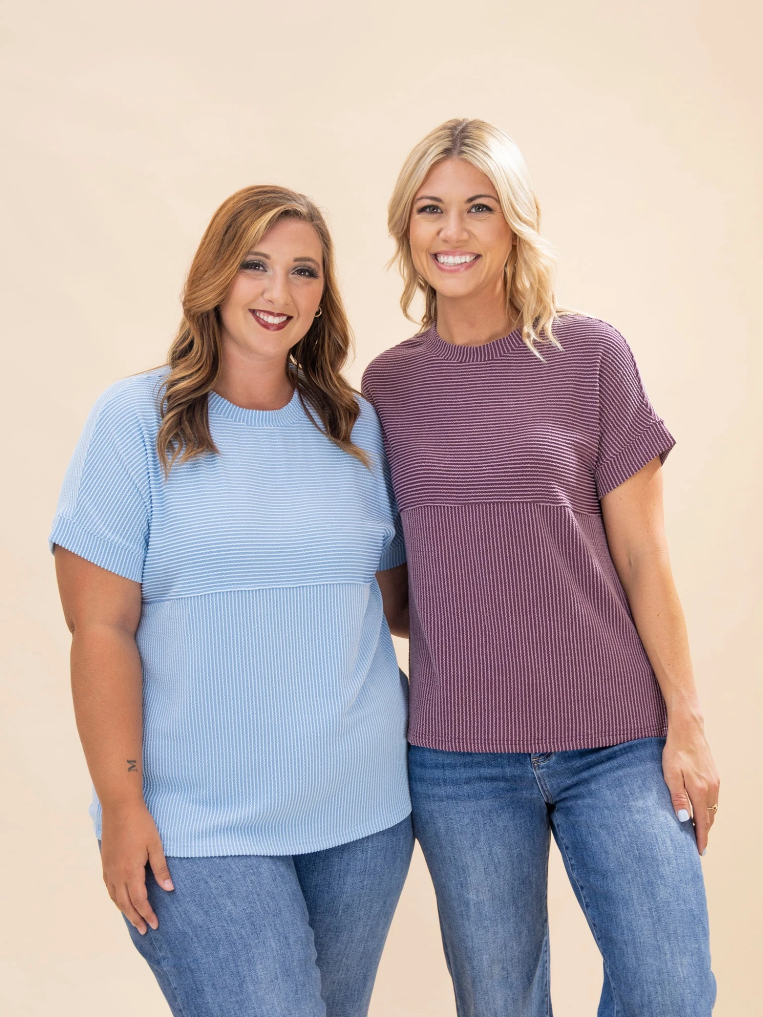 Short Sleeve Plain Corded Knit Mock Neck T Shirt | S-XL 2 Short Sleeve Plain Corded Knit Mock Neck T Shirt | S-XL - Image 2