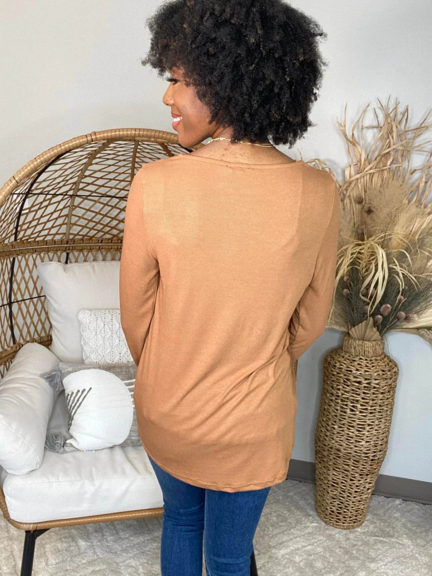 She's A Keeper Top *Final Sale* 4 She's A Keeper Top *Final Sale* - Image 4