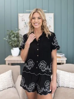 Flower Border Embroidery Scalloped Hem Shorts | S - 2XL Umgee -Discount Divas Shop 90f8a799776e3b2465e3e107f19edfb8