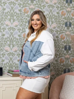 Colorblock Denim Jacket | S - L -Discount Divas Shop 9352adcc7eb704984e0ac729b10e0565 scaled