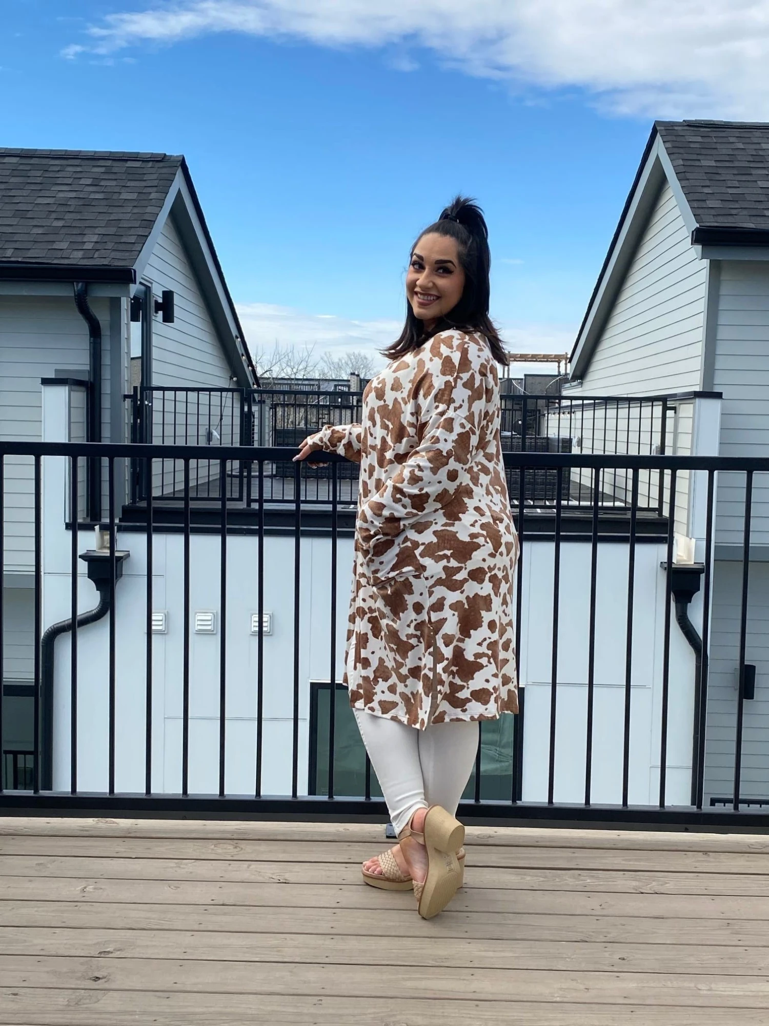 Let The Show Begin Cardigan *Final Sale* 4 Let The Show Begin Cardigan *Final Sale* - Image 4