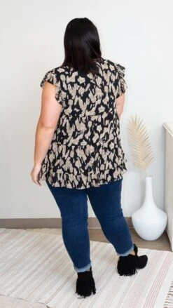 Twist And Shout Top *Final Sale* 7 Twist And Shout Top *Final Sale* -Discount Divas Shop D1O0Ac9Xt7ulYijet9ALVfGATPCBvU3ZX2Dz2BIj