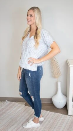 My Lips Are Sealed Top *Final Sale* 6 My Lips Are Sealed Top *Final Sale* -Discount Divas Shop DULr61VExjdpPBtClXsS5FtE4ng6hHZ9G7c2yvrI