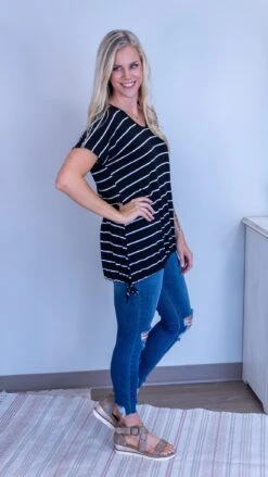 Vision Making Waves Tunic *Final Sale* -Discount Divas Shop DlutoYwmeBqo84jqV3Sni0zsZhzhfkedOm1nYxBu