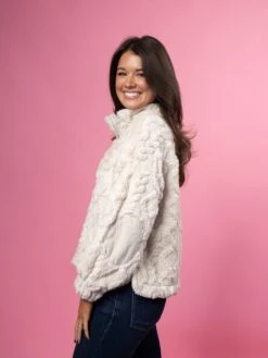 1/4 Zip Mock Neck Faux Fur Cozy Pullover | S - L -Discount Divas Shop LWXDKRlaMz1RZocfNyRVM2W27mSBVHDLe6xfaTCp