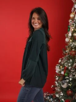 Collared V-Neck Oversized Mixed Media Long Sleeve Top | S - 3X -Discount Divas Shop NT1EL6suM0iFxImyBfhjvv8ymFodsuLdh7E6bOks