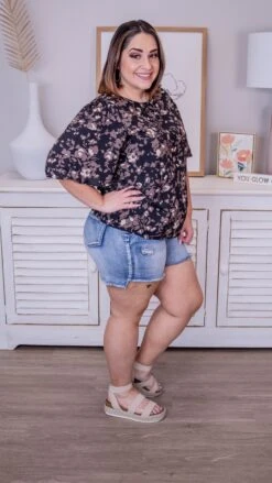 Brunch In The City Top *Final Sale* 8 Brunch In The City Top *Final Sale* -Discount Divas Shop RqrWkGTfrxBNi95FtZ22vBYlLjRoZtTO6xhPfd8L