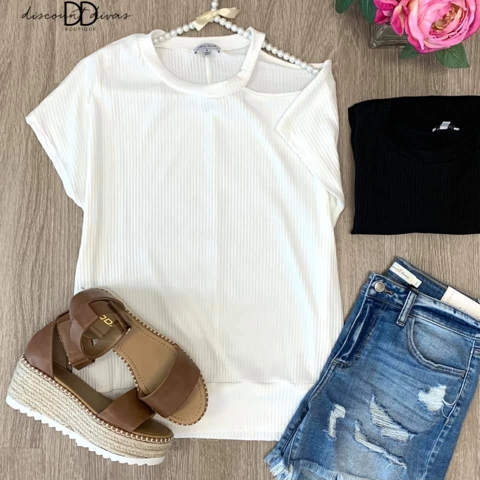 Endless Feelings Top *Final Sale* 1 Endless Feelings Top *Final Sale*