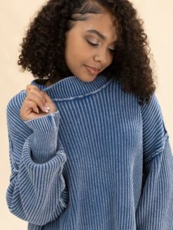 Zenana Washed Side Slit Oversized Cropped Sweater | S/M-L/XL -Discount Divas Shop a0024c8a05147b6fe1a8fe1c1cce9895