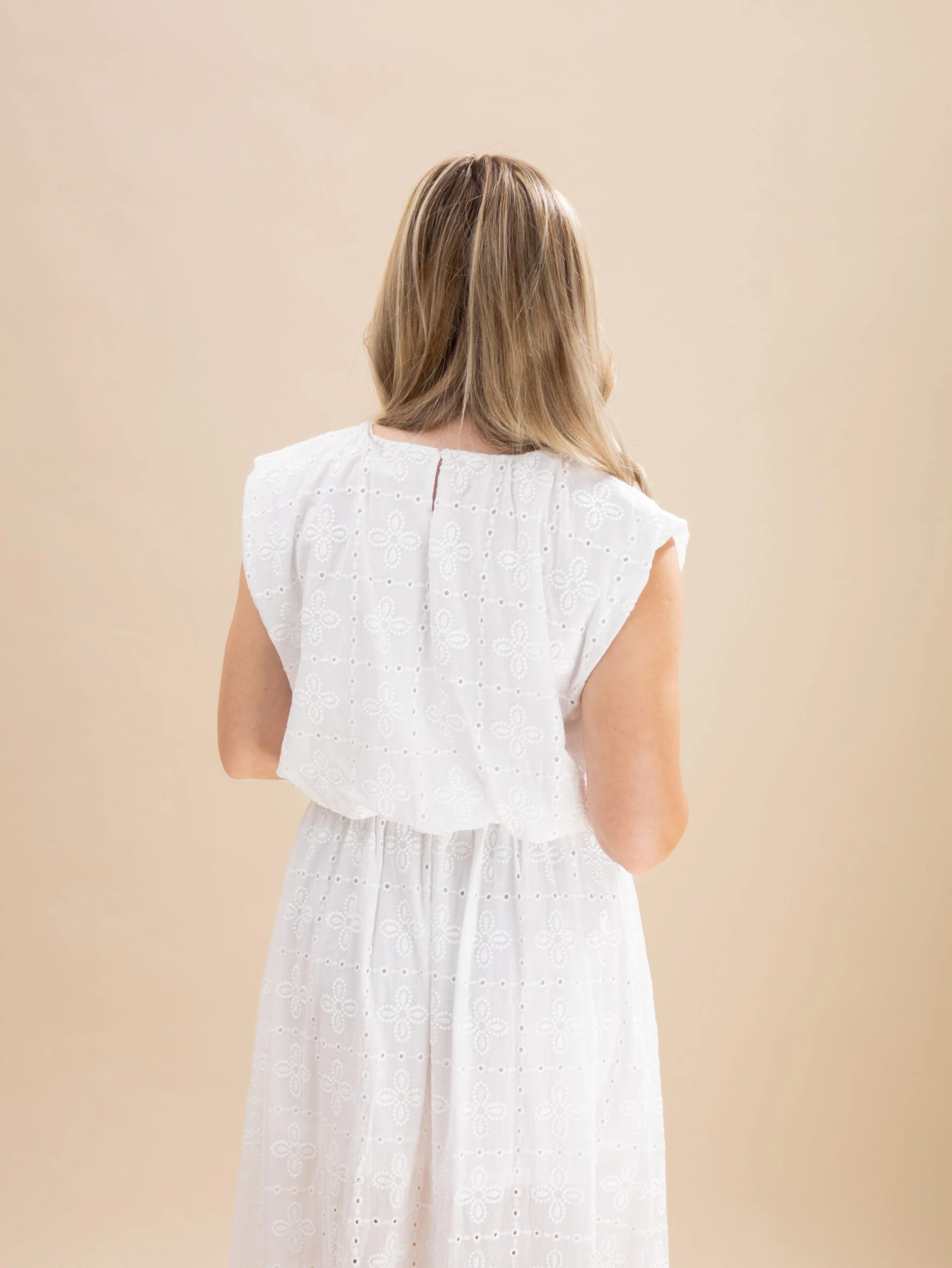 Eyelet Sleeveless Balloon Hem Blouse | S-L Pair W/ Sku63103 4 Eyelet Sleeveless Balloon Hem Blouse | S-L Pair W/ Sku63103 - Image 4