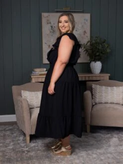 V-Neck Maxi Dress With Lace Detail | S - 3XL -Discount Divas Shop ad06f537df9169774d8de6d98cbb9971