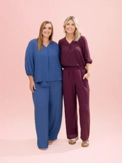 3/4 Bubble Sleeve V Neck Airflow Top By DD Design | S-3XL Pair W/ Sku63858 -Discount Divas Shop ae0faa94a6824b5424b1d3b131c95892