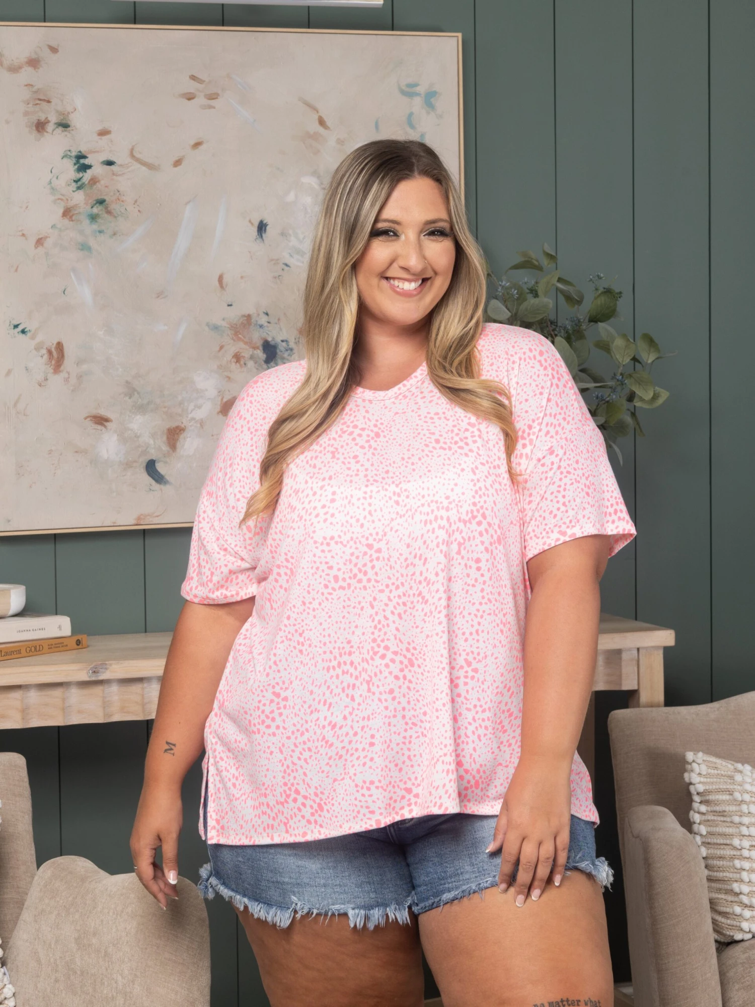 Animal Print V-Neck Top With Side Slits | S - 3XL 1 Animal Print V-Neck Top With Side Slits | S - 3XL