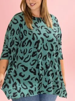 Raised Rib Green Leopard Easy Fit 3/4 Sleeve Top By DD Design | Reg-Plus -Discount Divas Shop ba1b39334e78d2fc1a2ce52500b4e5df