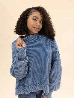 Zenana Washed Side Slit Oversized Cropped Sweater | S/M-L/XL -Discount Divas Shop bc59c1ee4bbfaa854e6c1958db4713ca