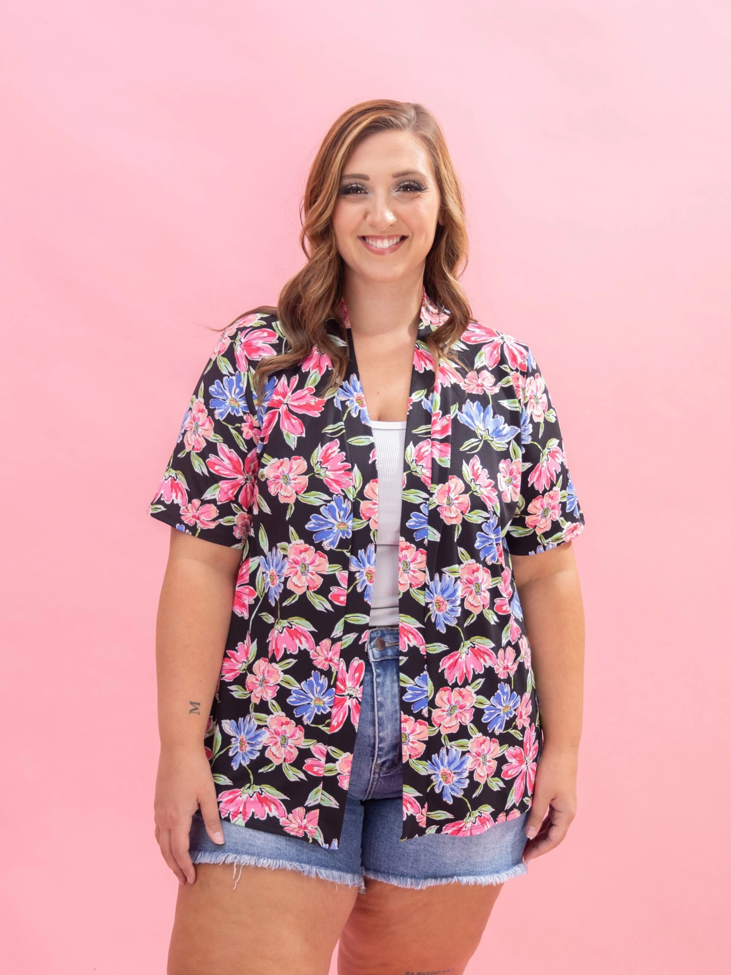 Floral Print Short Sleeve Cardigan By DD Design | S-3XL 7 Floral Print Short Sleeve Cardigan By DD Design | S-3XL - Image 7